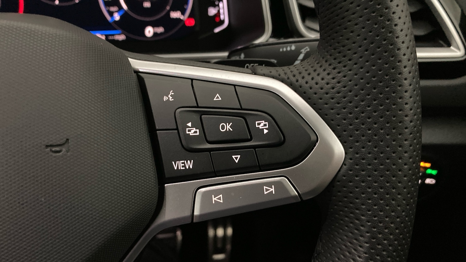 Used Volkswagen T-Roc 2025 for sale - 77687364: Photo 18