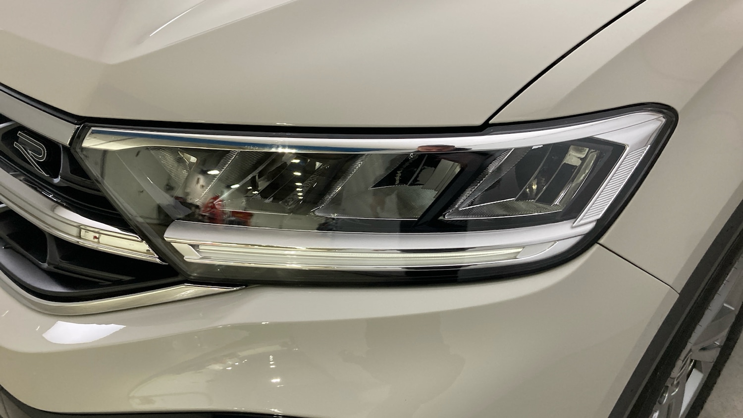 Used Volkswagen T-Roc 2025 for sale - 77687364: Photo 36