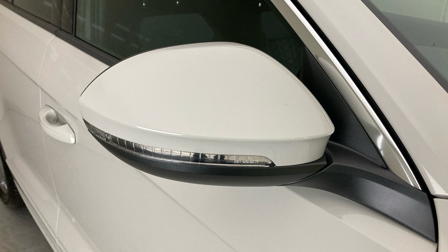 Used Volkswagen T-Roc 2025 for sale - 77687364: Photo 45