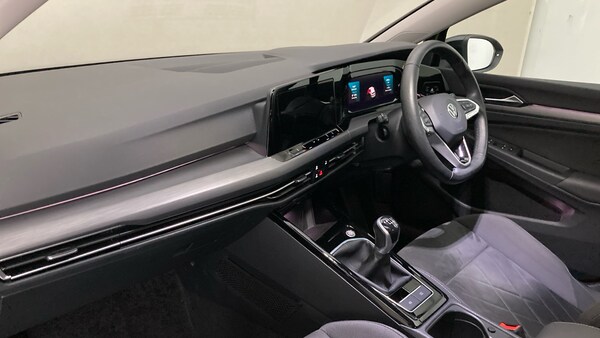 Used Volkswagen Golf 2023 for sale - 76220682: Photo 2