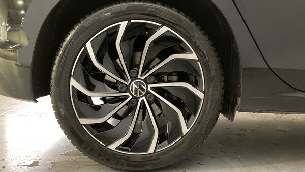 Used Volkswagen Golf 2023 for sale - 76220682: Photo 5