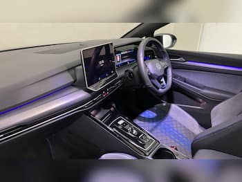 Used Volkswagen Golf 2025 for sale - 79663929: Photo