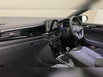 Used Volkswagen T-Roc 2026 for sale - 78900005: Photo