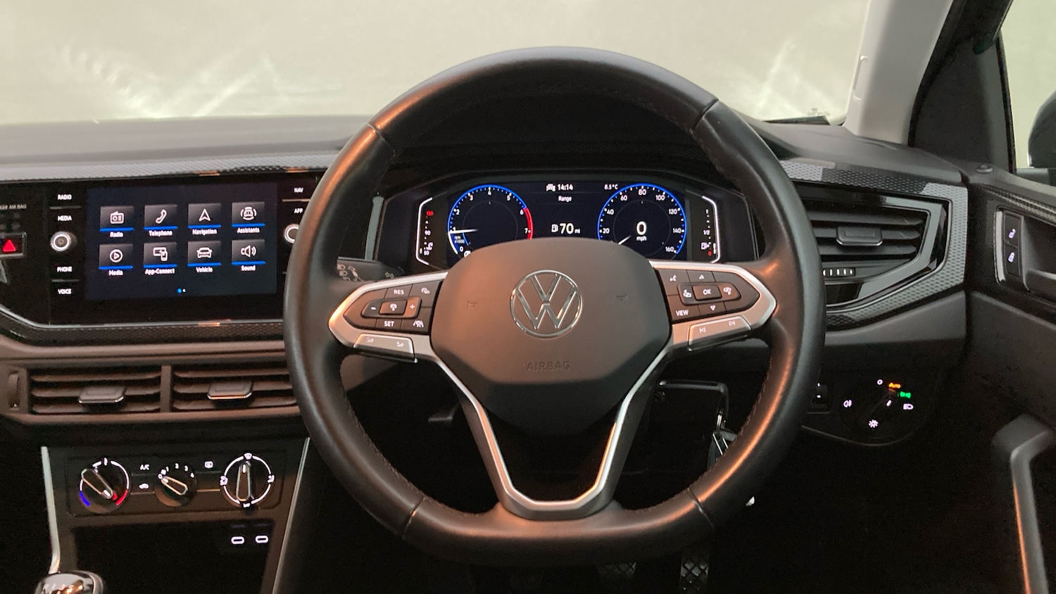 Used Volkswagen Polo 2022 for sale - 77603617: Photo 10