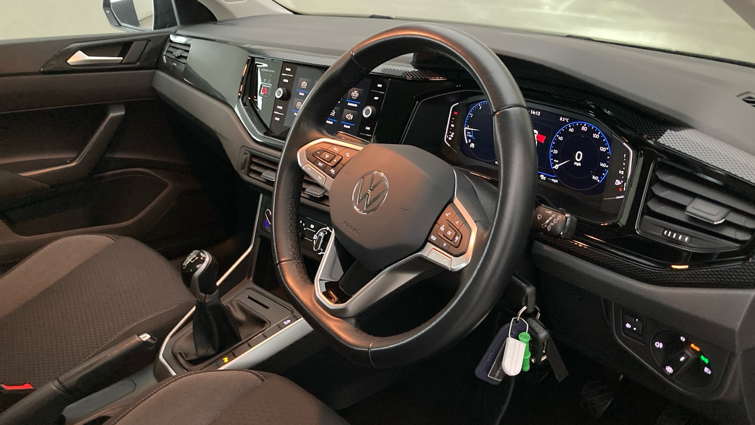 Used Volkswagen Polo 2022 for sale - 77603617: Photo 6