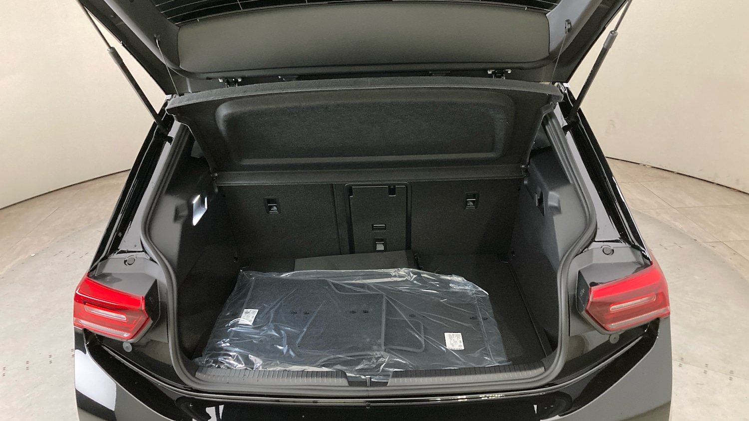 Used Volkswagen ID.3 2025 for sale - 76437031: Photo 20