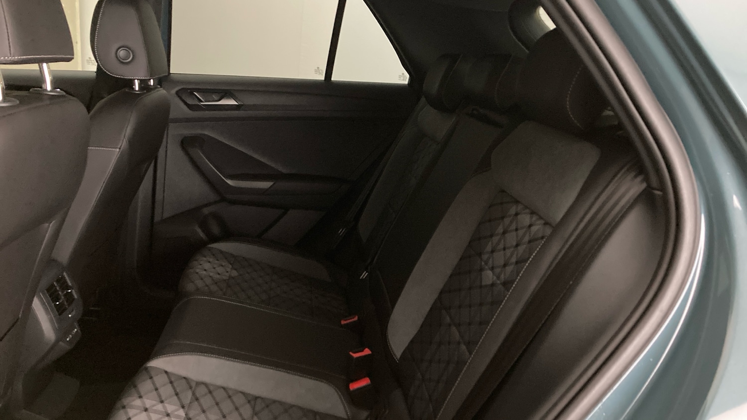 Used Volkswagen T-Roc 2025 for sale - 77516310: Photo 16