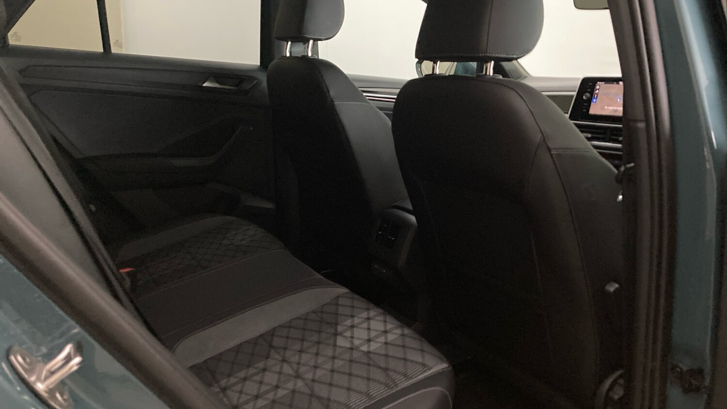 Used Volkswagen T-Roc 2025 for sale - 77516310: Photo 38