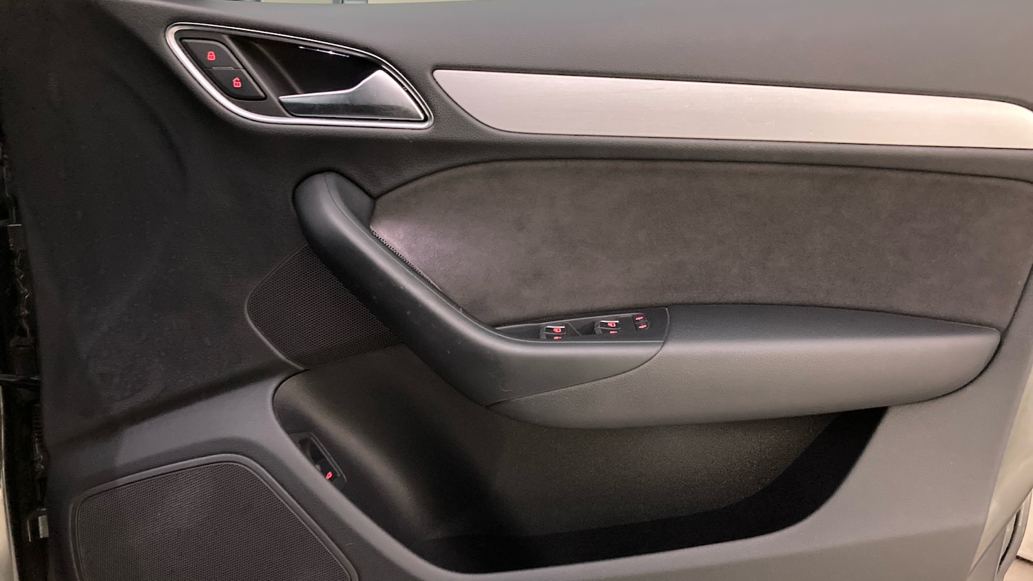 Used Audi Q3 2016 for sale - 76480198: Photo 19