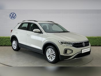 Used Volkswagen T-Roc 2022 for sale - 79196185: Photo