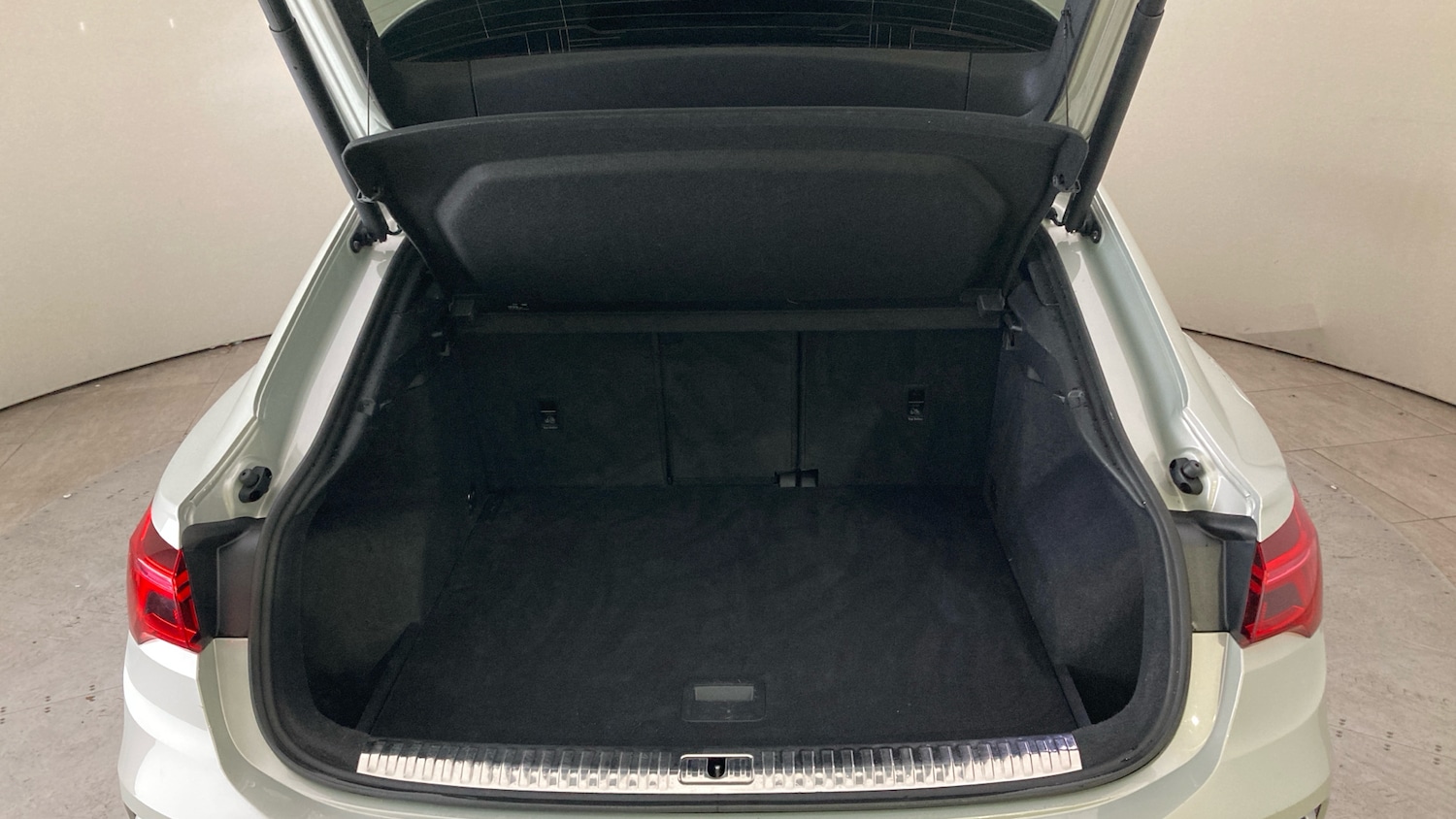 Used Audi Q3 2022 for sale - 76384208: Photo 20