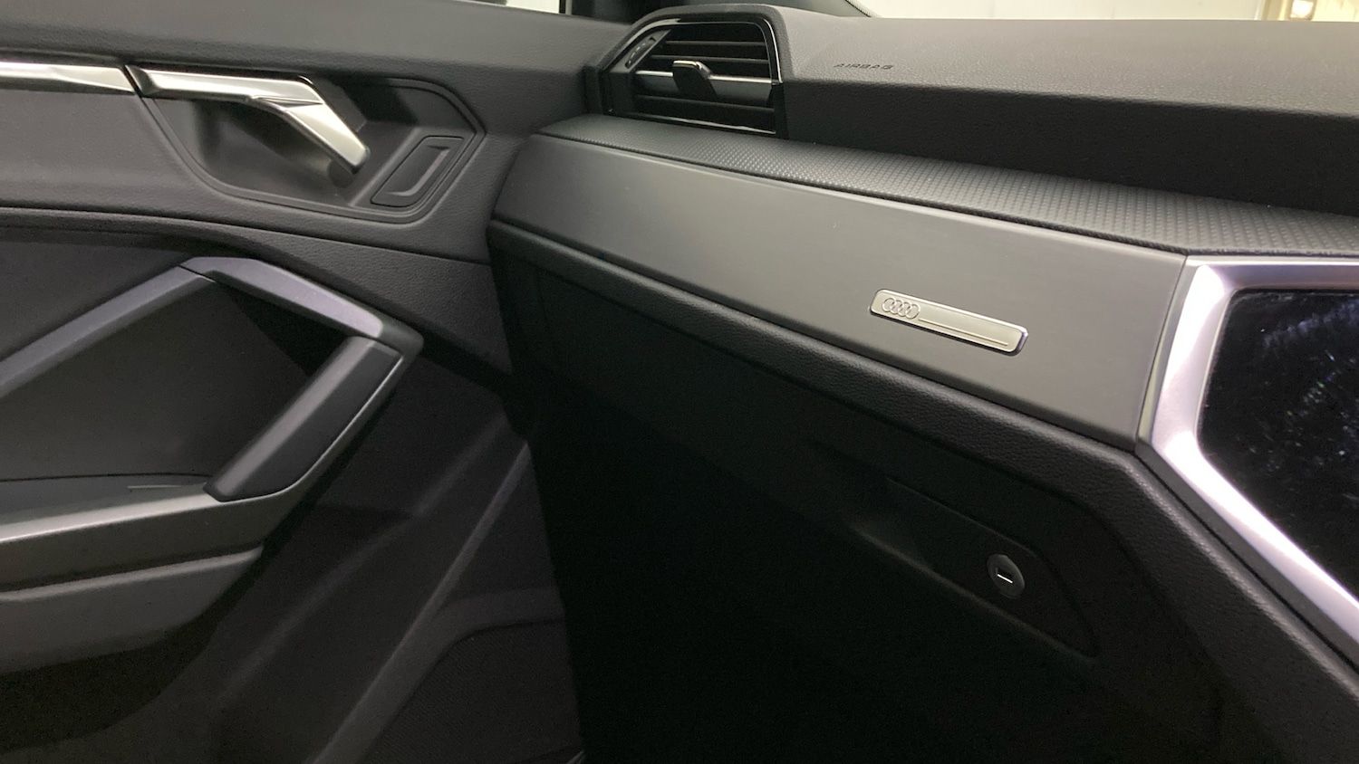 Used Audi Q3 2022 for sale - 76384208: Photo 34