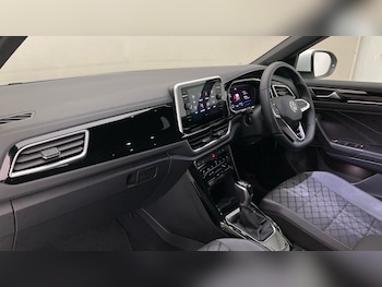 Used Volkswagen T-Roc 2025 for sale - 75874613: Photo