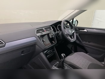 Used Volkswagen Tiguan 2022 for sale - 78776011: Photo