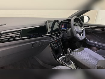 Used Volkswagen T-Roc 2026 for sale - 79579919: Photo