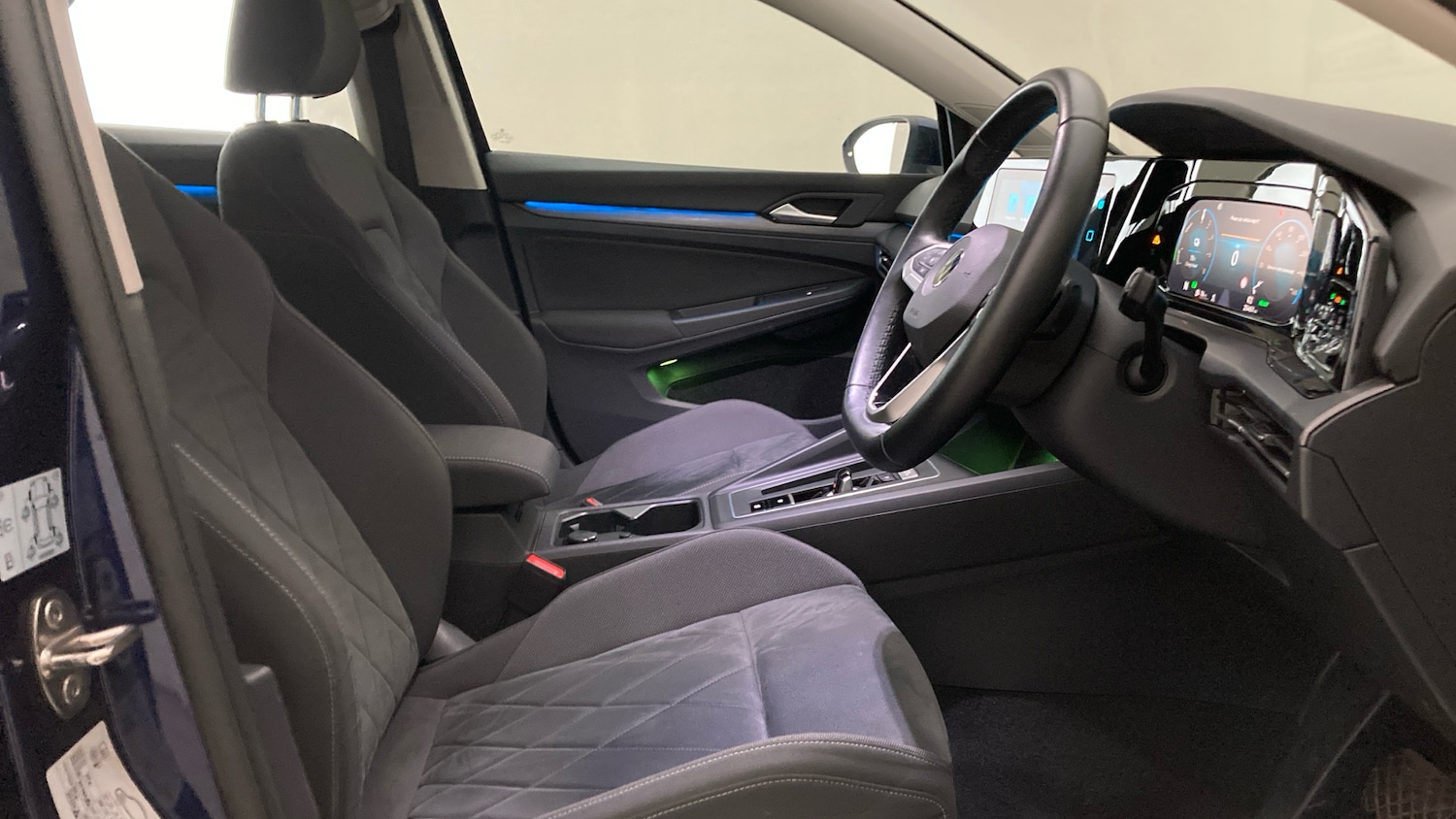 Used Volkswagen Golf 2021 for sale - 76933503: Photo 15