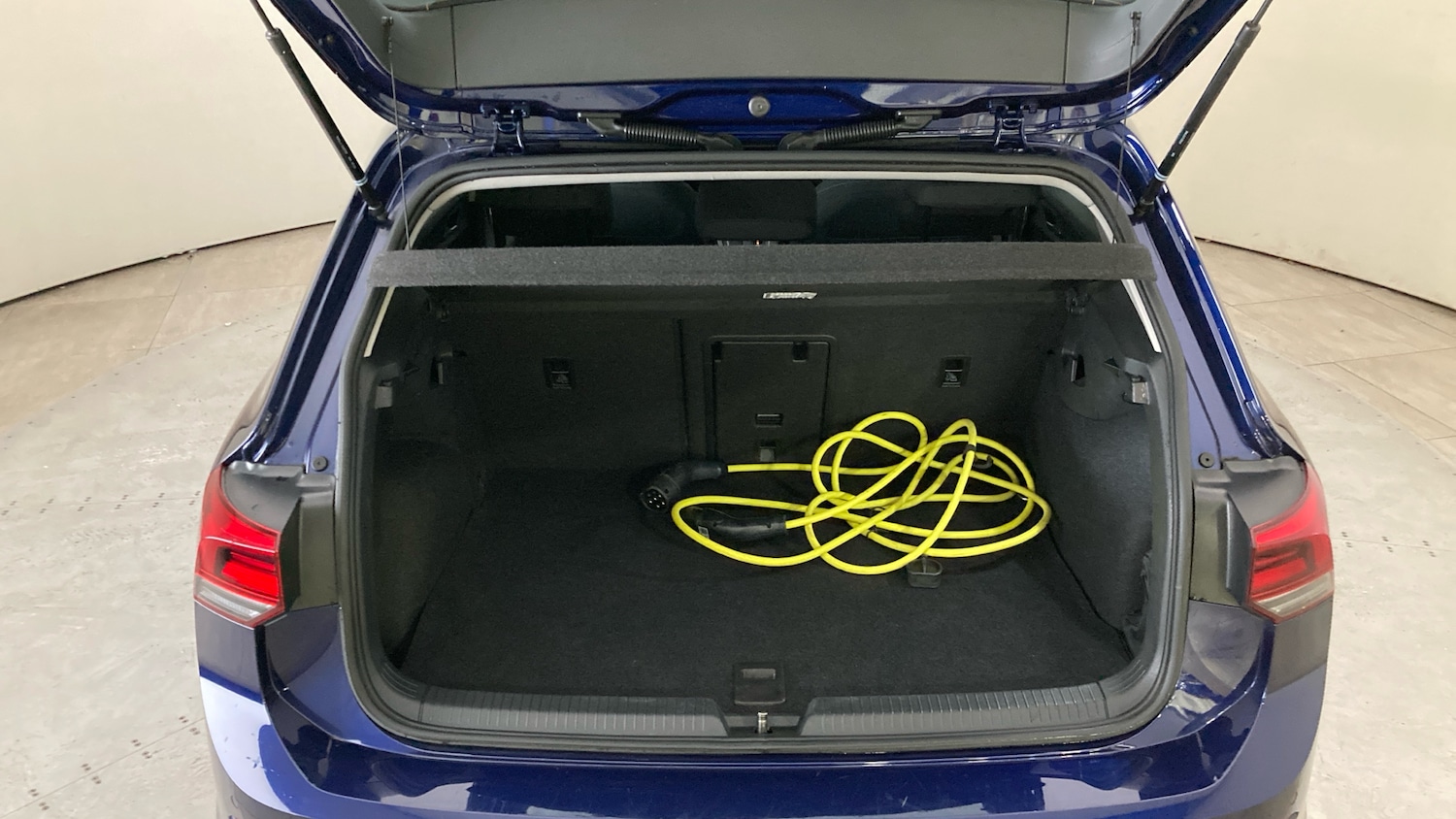 Used Volkswagen Golf 2021 for sale - 76933503: Photo 20