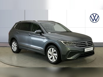 2024 (24) - 1.5 TSI Life 5dr Petrol Estate