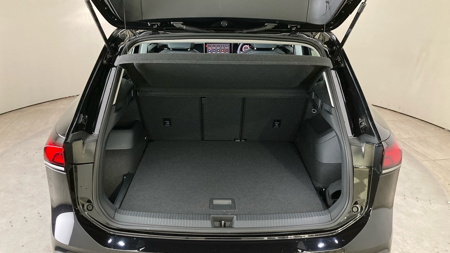 Used Volkswagen Tiguan 2025 for sale - 77148336: Photo 20