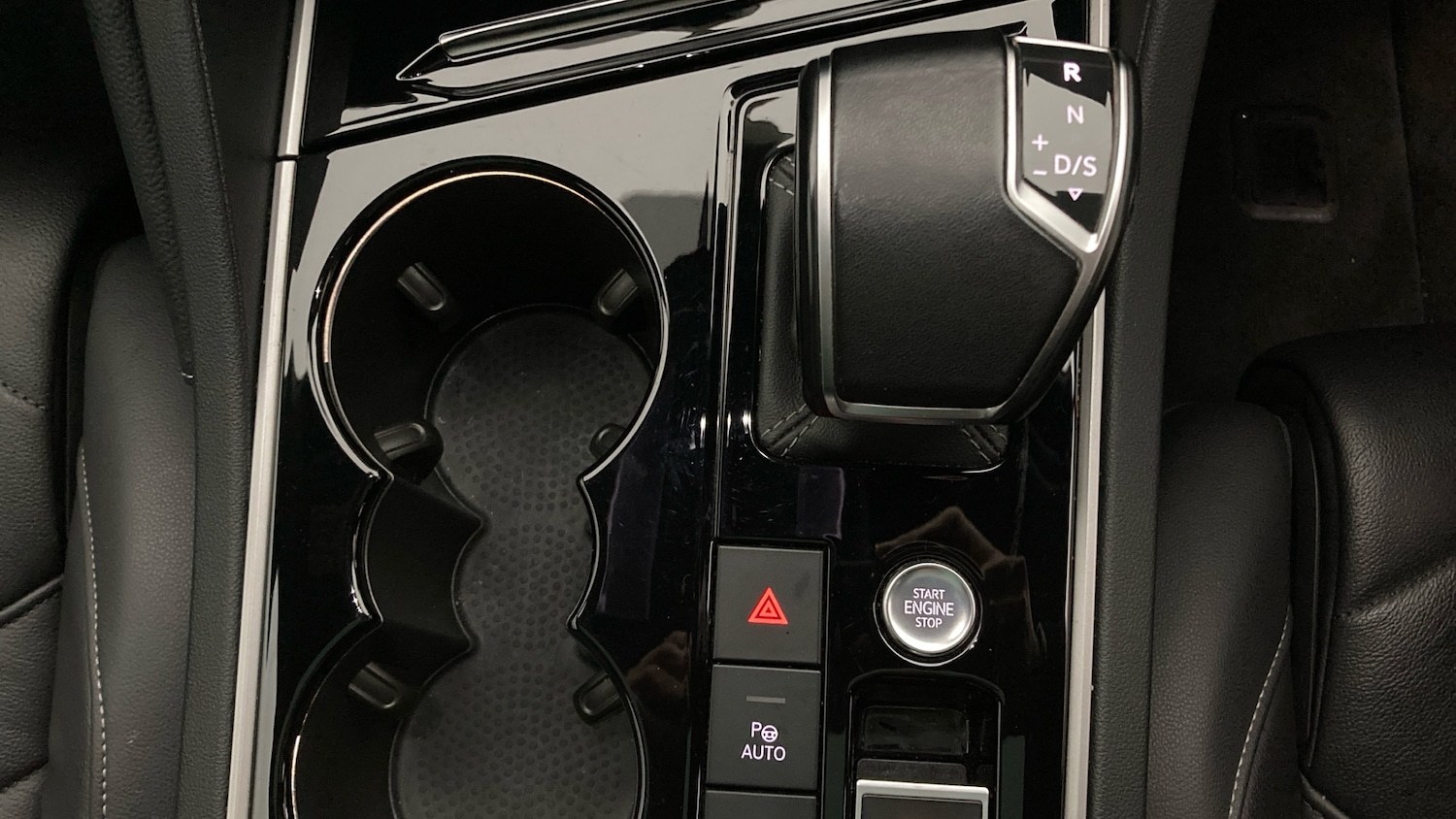 Used Volkswagen Touareg 2022 for sale - 76795035: Photo 28