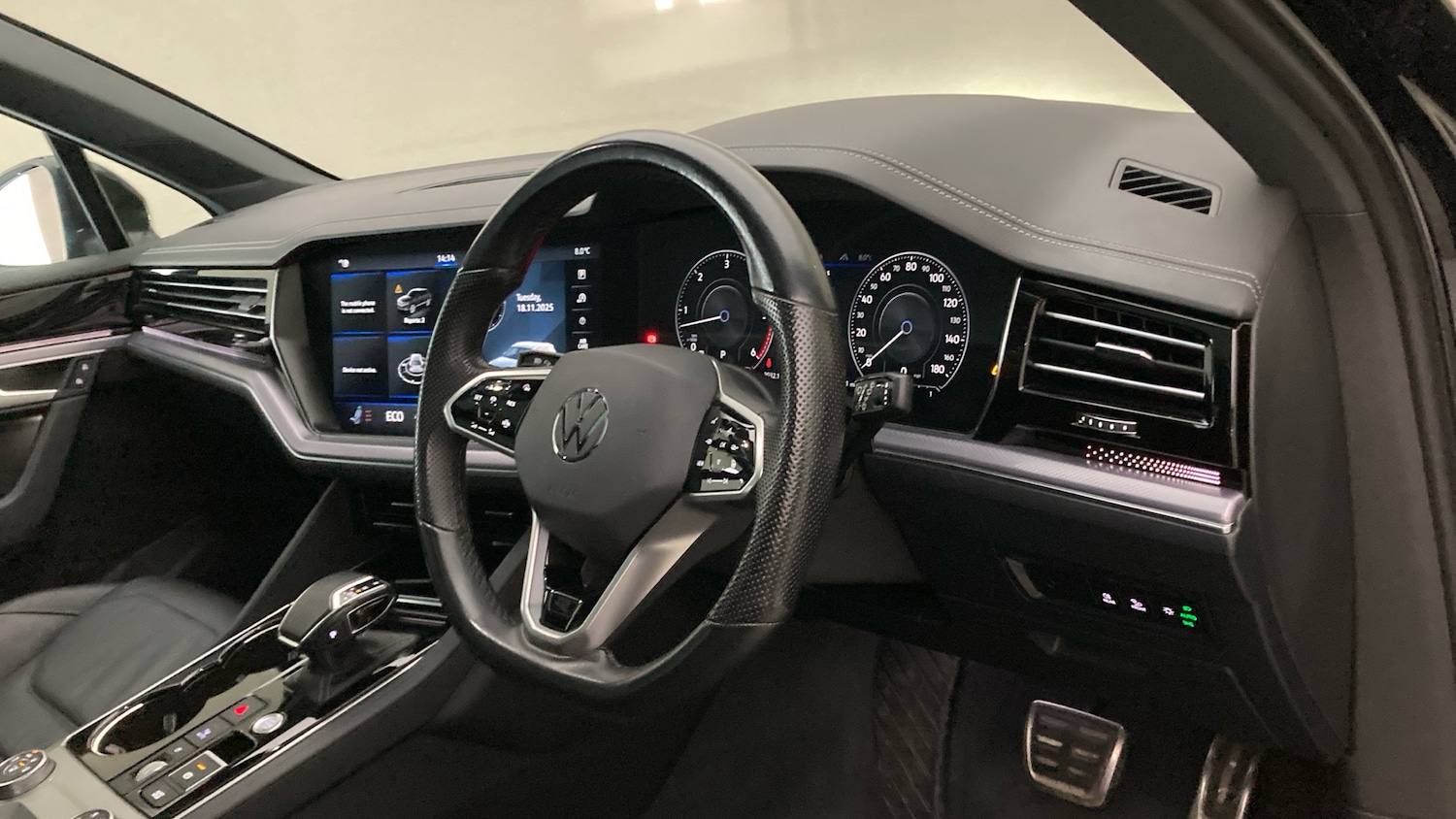 Used Volkswagen Touareg 2022 for sale - 76795035: Photo 6