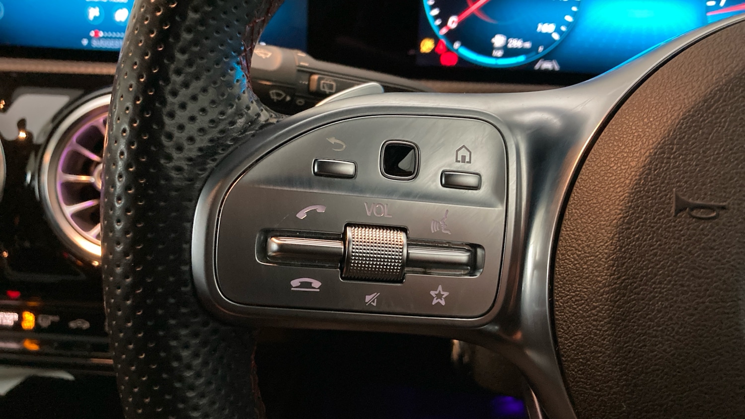 Used Mercedes-Benz A-Class 2019 for sale - 78144182: Photo 17