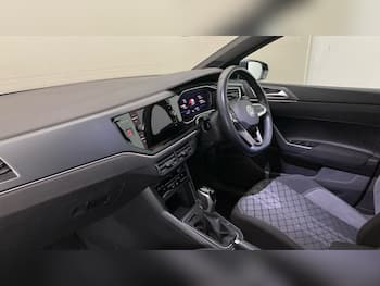 Used Volkswagen Polo 2024 for sale - 79674704: Photo