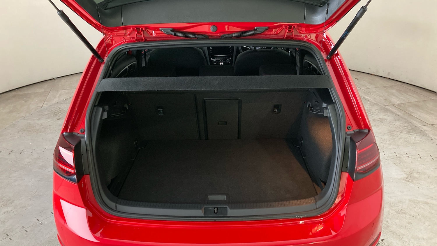 Used Volkswagen Golf 2020 for sale - 77570531: Photo 20