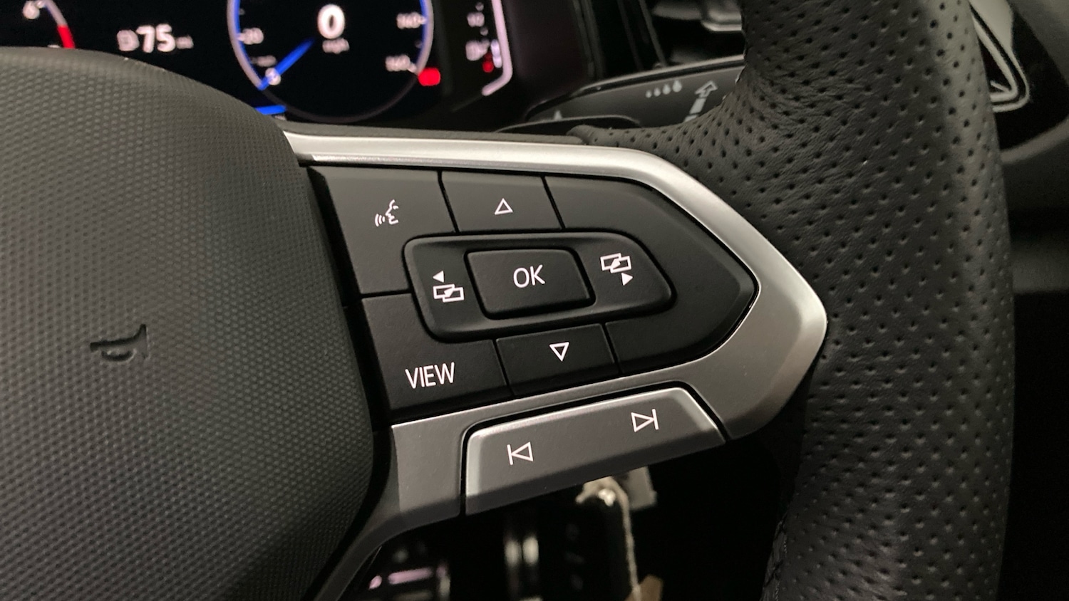 Used Volkswagen T-Roc 2025 for sale - 76907667: Photo 18