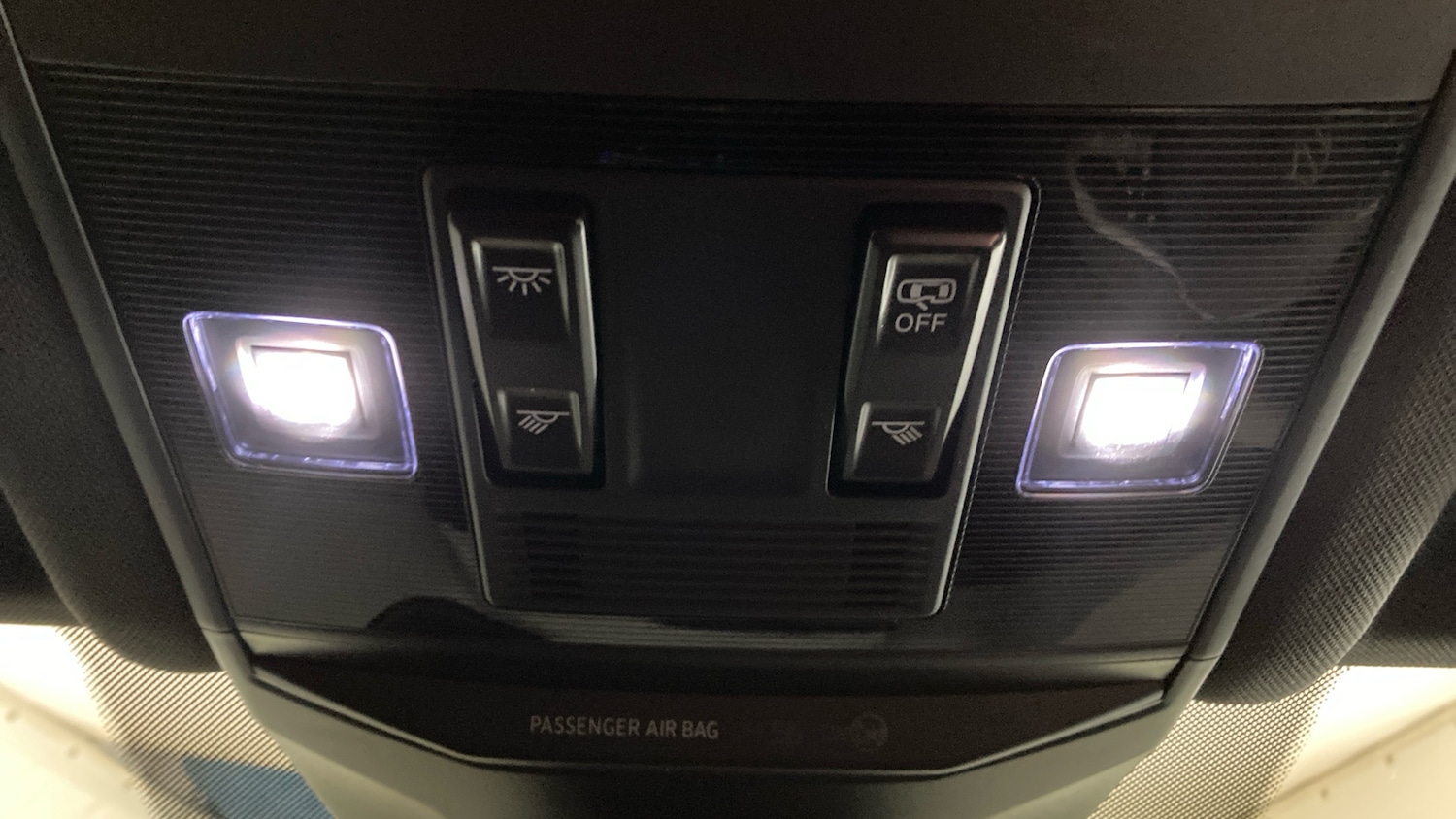 Used Volkswagen T-Roc 2025 for sale - 76907667: Photo 32