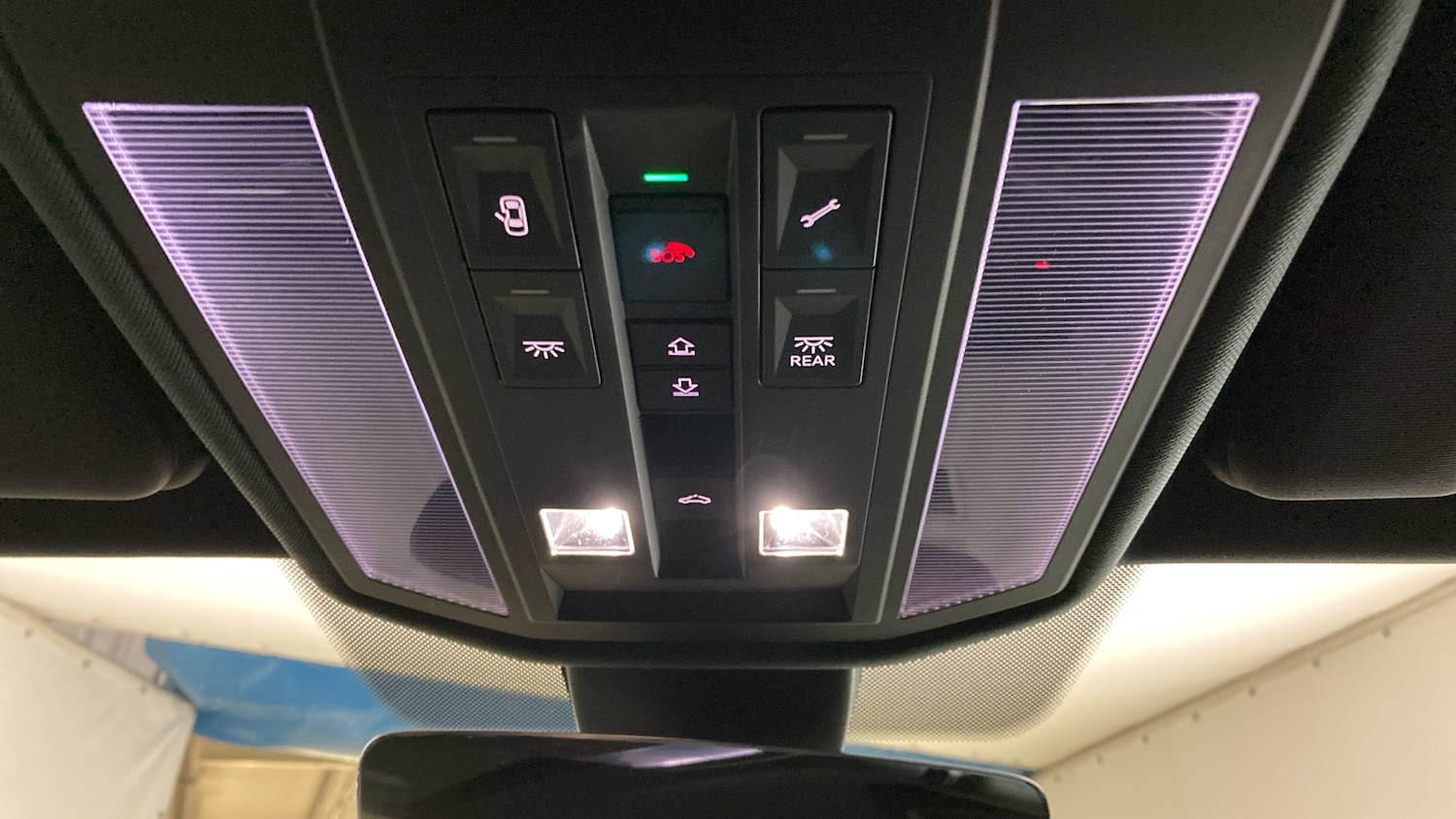 Used Volkswagen Touareg 2025 for sale - 77245456: Photo 33