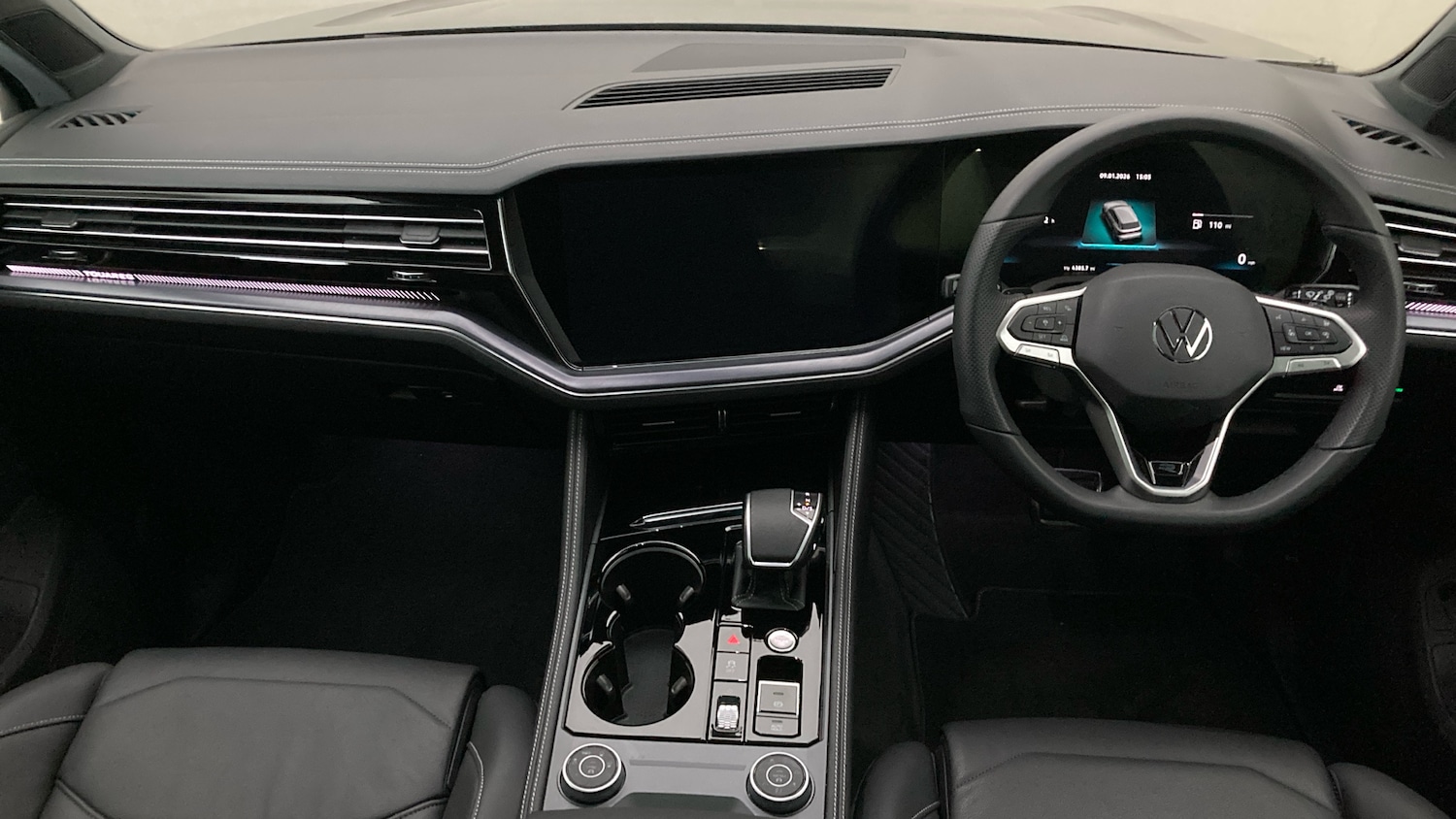 Used Volkswagen Touareg 2025 for sale - 77245456: Photo 9