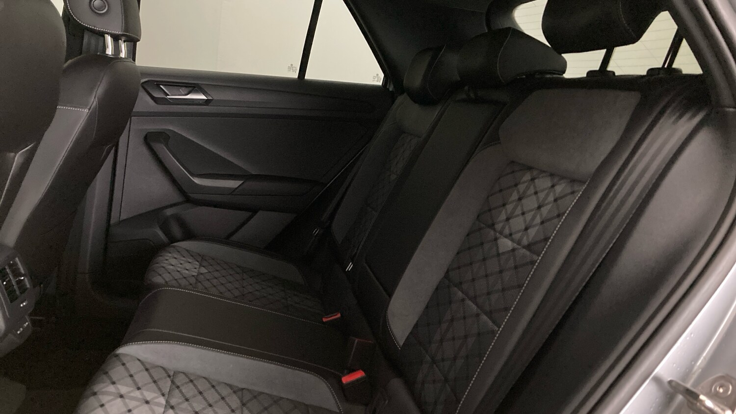 Used Volkswagen T-Roc 2025 for sale - 78149843: Photo 16