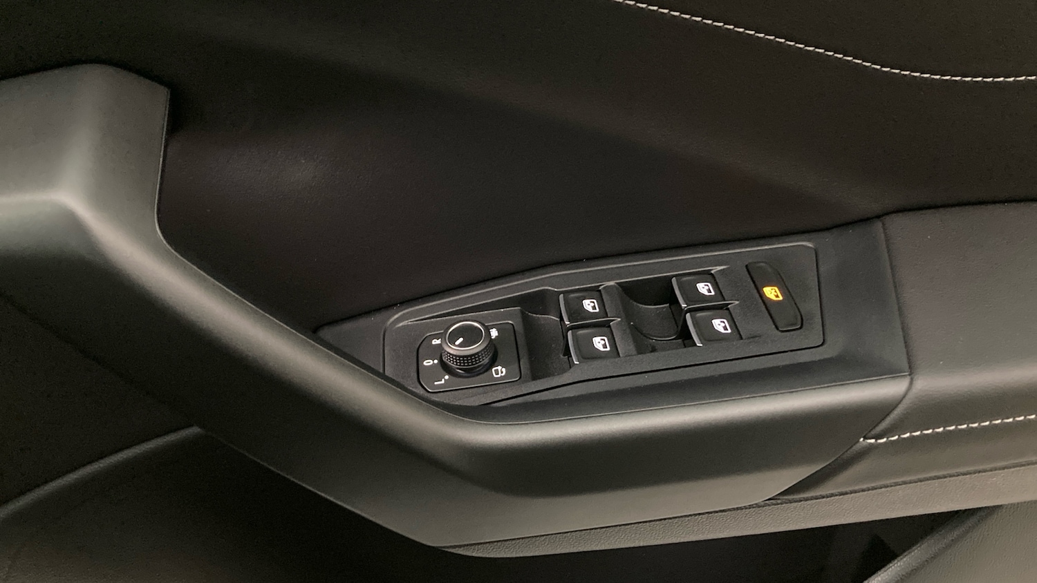 Used Volkswagen T-Roc 2025 for sale - 78149843: Photo 31