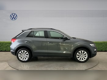 Used Volkswagen T-Roc 2019 for sale - 78692102: Photo