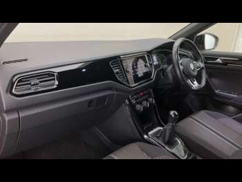 Used Volkswagen T-Roc 2021 for sale - 75381942: Photo