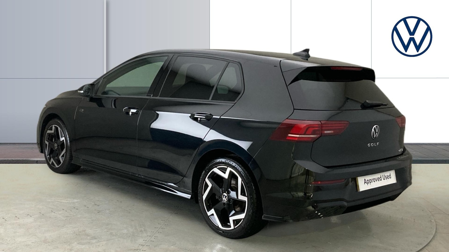 Used Volkswagen Golf 2025 for sale - 77572636: Photo 3