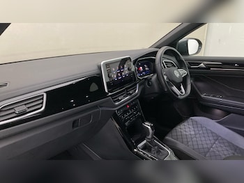 Used Volkswagen T-Roc 2022 for sale - 75960193: Photo
