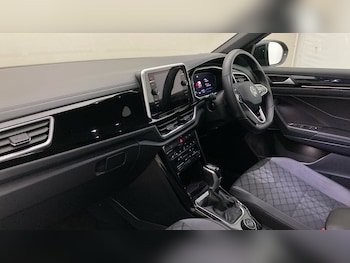 Used Volkswagen T-Roc 2023 for sale - 78555151: Photo