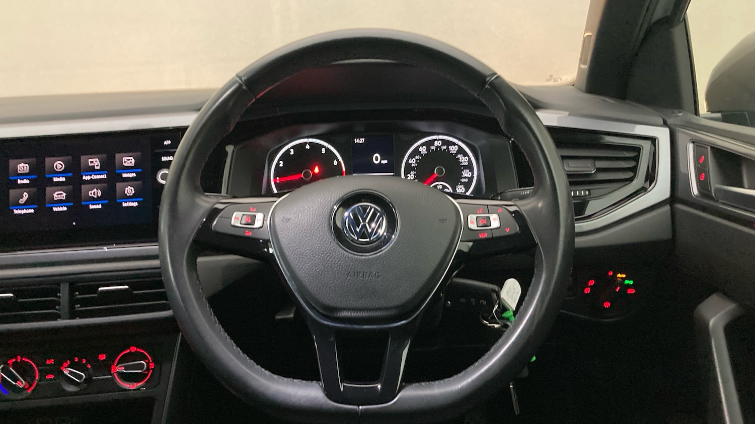 Used Volkswagen Polo 2021 for sale - 77844576: Photo 10