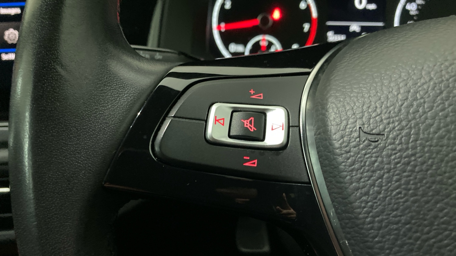 Used Volkswagen Polo 2021 for sale - 77844576: Photo 17