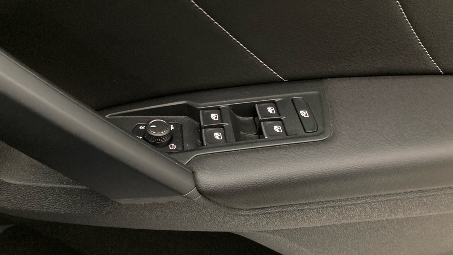 Used Volkswagen Tiguan 2023 for sale - 76706239: Photo 31