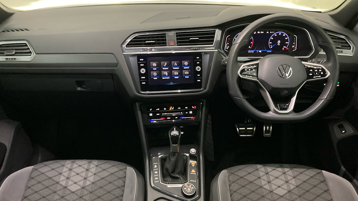 Used Volkswagen Tiguan 2023 for sale - 76706239: Photo 9