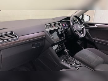 Used Volkswagen Tiguan Allspace 2022 for sale - 76734341: Photo