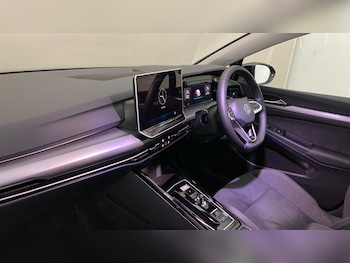 Used Volkswagen Golf 2025 for sale - 79021462: Photo