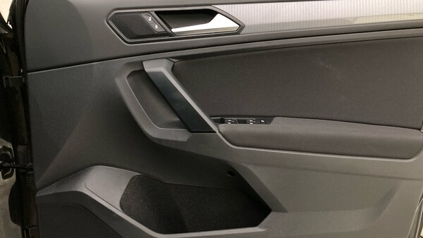 Used Volkswagen Tiguan 2021 for sale - 76101211: Photo 19