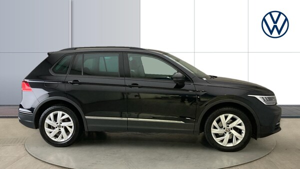 Used Volkswagen Tiguan 2021 for sale - 76101211: Photo 4
