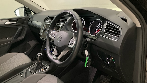 Used Volkswagen Tiguan 2021 for sale - 76101211: Photo 6