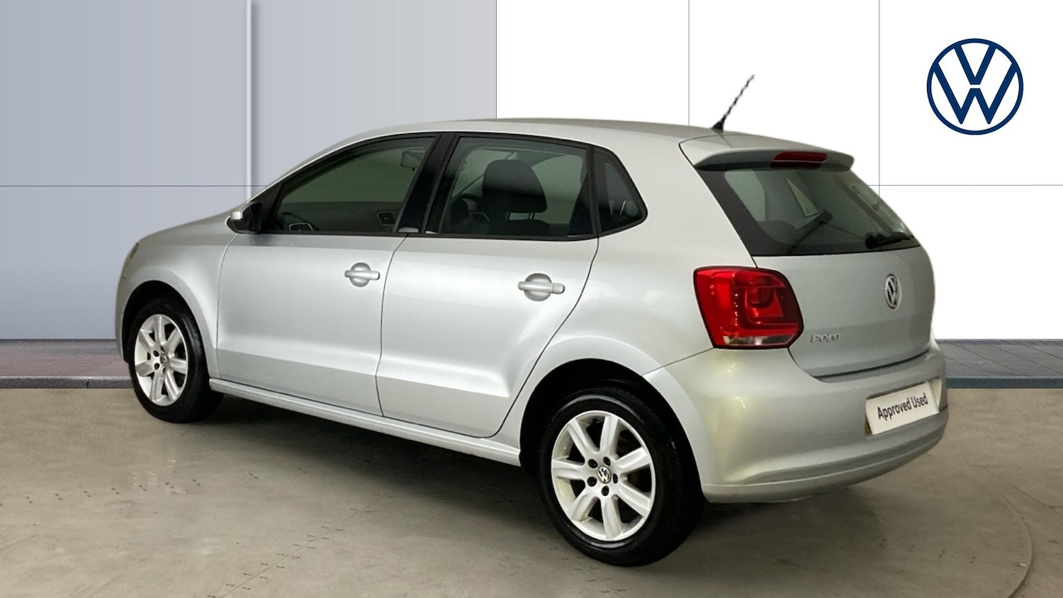 Used Volkswagen Polo 2010 for sale - 77601923: Photo 3