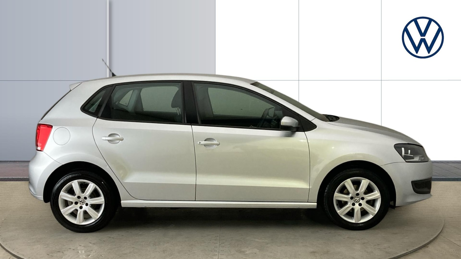Used Volkswagen Polo 2010 for sale - 77601923: Photo 4